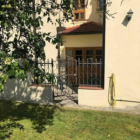 The Garden Appartement *